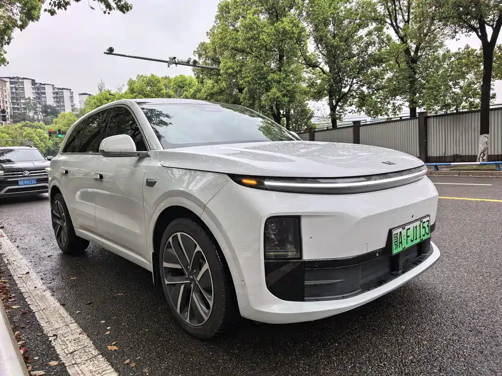 Li Auto IDEAL L6