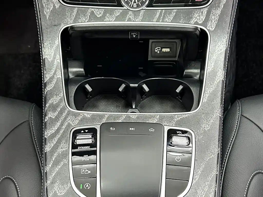 Mercedes-Benz CLS — миниатюра 16