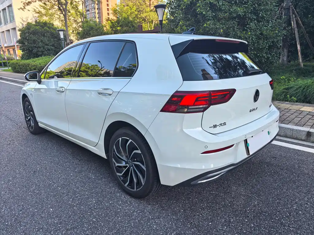 Volkswagen Golf — миниатюра 4