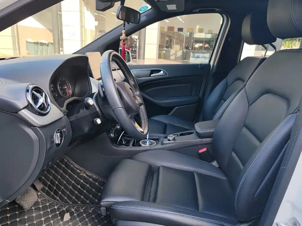 Mercedes-Benz B-Class — миниатюра 13