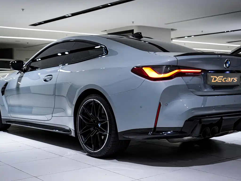 BMW M4 2021 M4