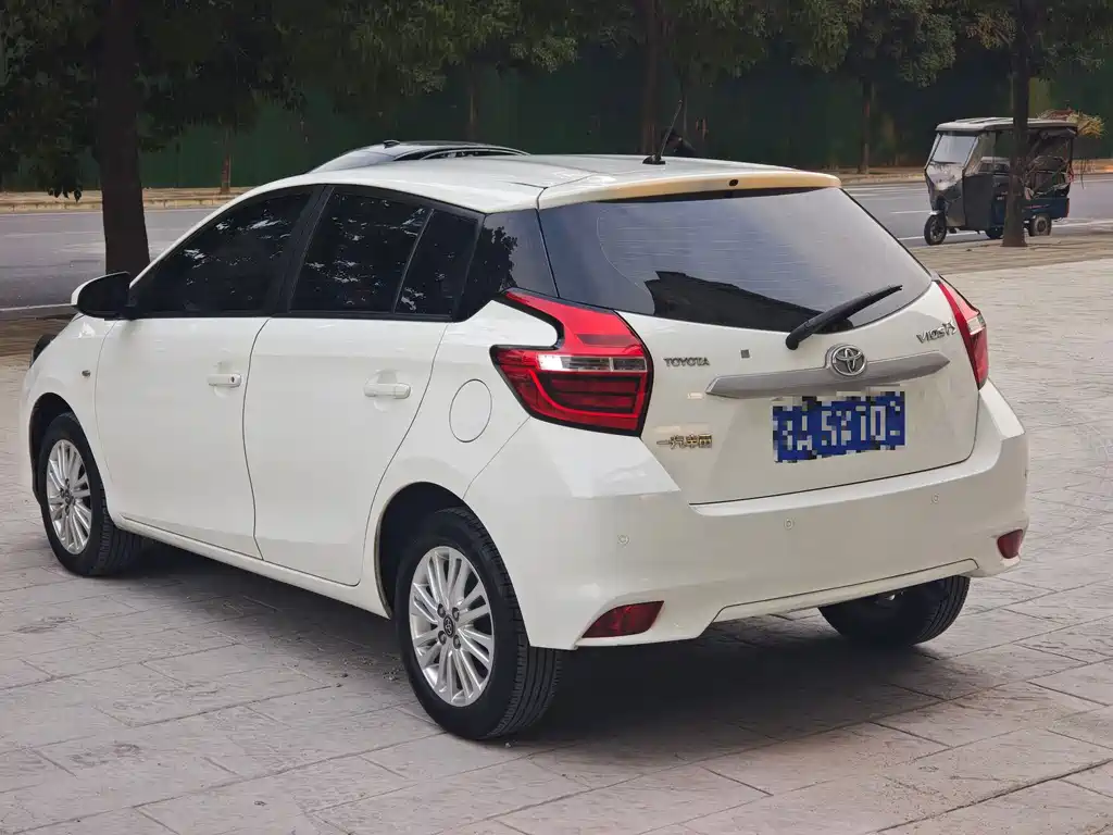 Toyota Vios FS — миниатюра 9