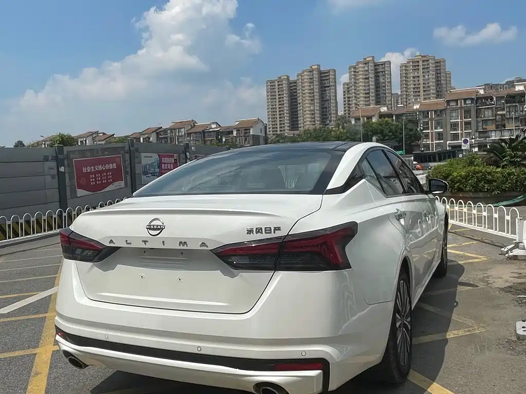 Nissan Teana — миниатюра 9