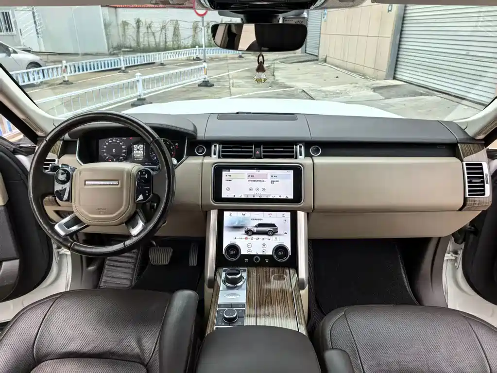 Land Rover Range Rover — миниатюра 11