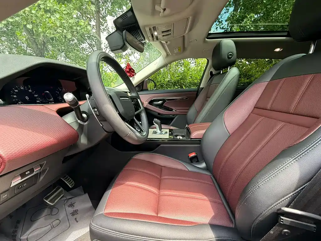 Land Rover Range Rover Evoque 2022 L 249PS R-Dynamic Luxury
