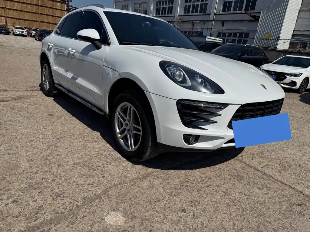 Porsche Macan — миниатюра 3