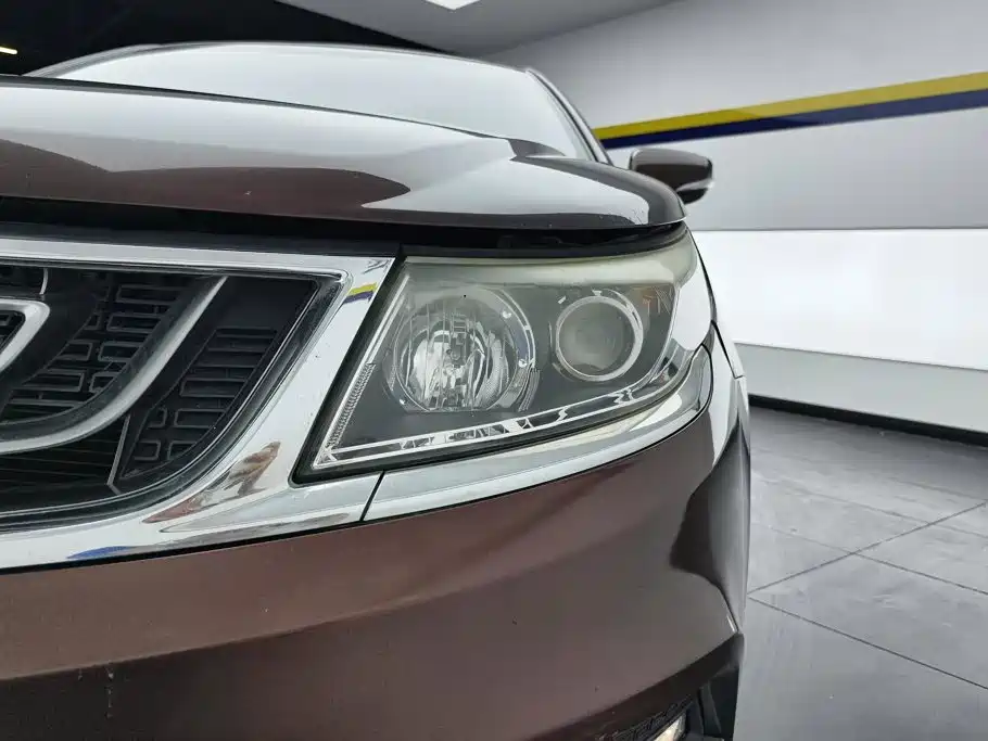 Geely Vision — миниатюра 5