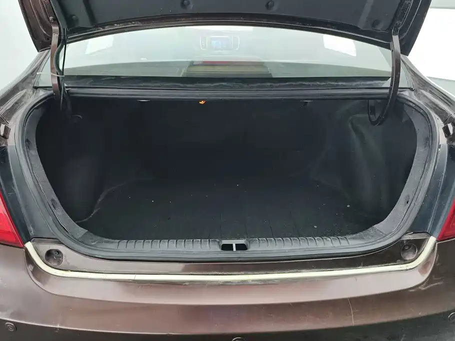 Geely Vision — миниатюра 4