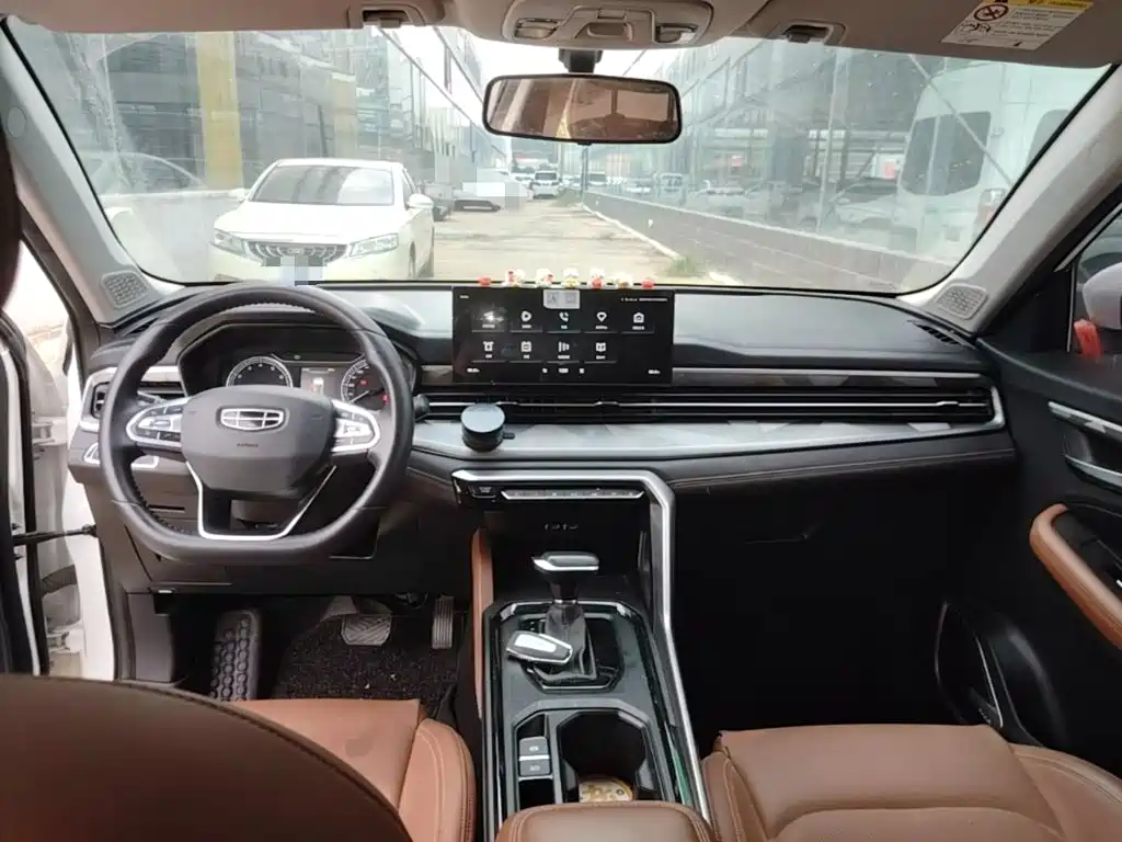 Geely Vision X6 — миниатюра 10