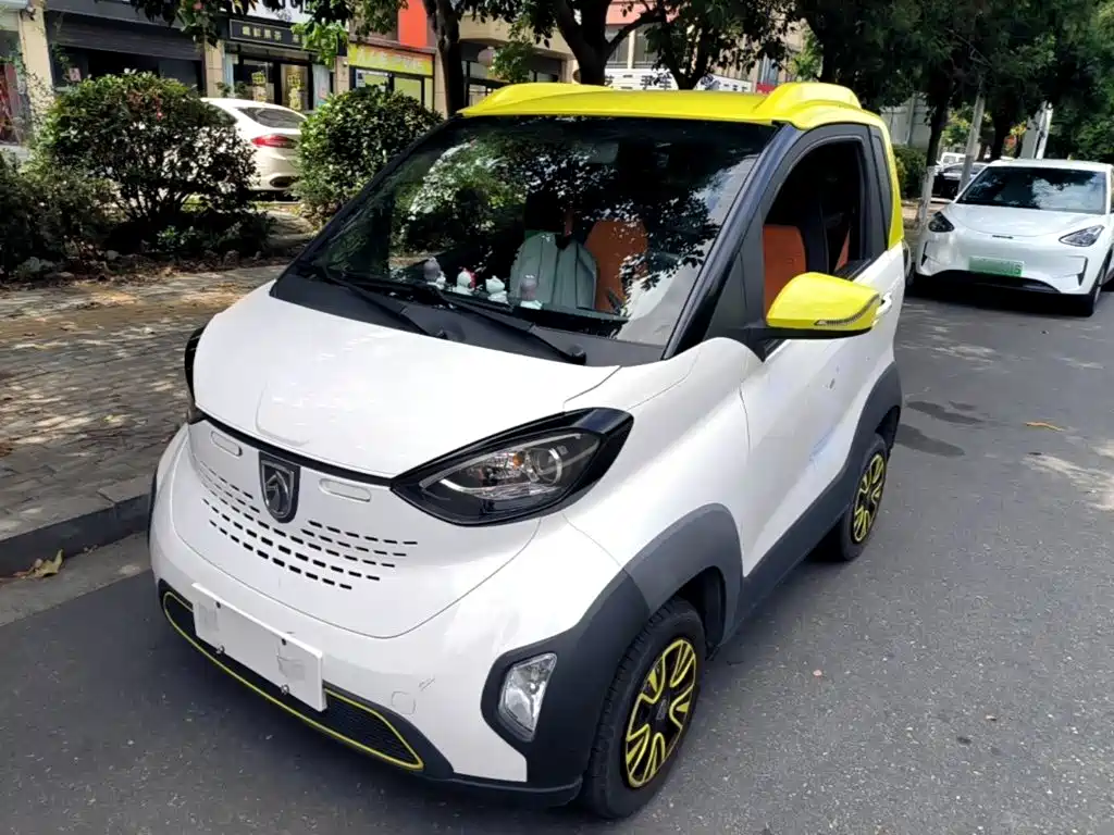 Baojun E100