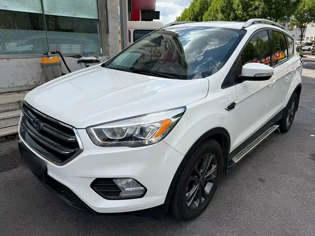 Ford Kuga — миниатюра 24