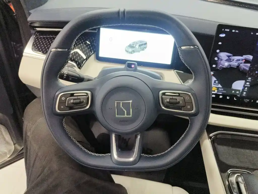 Zeekr 009 2024 мест Executive 108kWh
