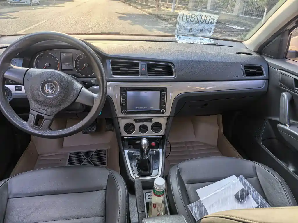 Volkswagen Lavida — миниатюра 9