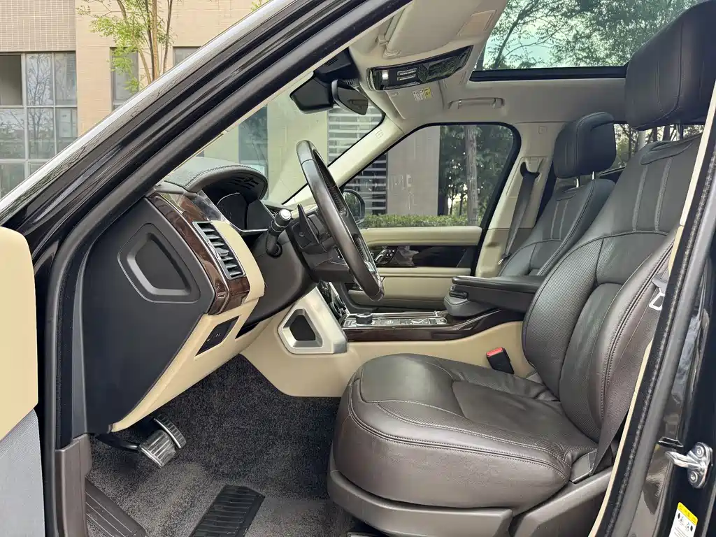 Land Rover Range Rover — миниатюра 6