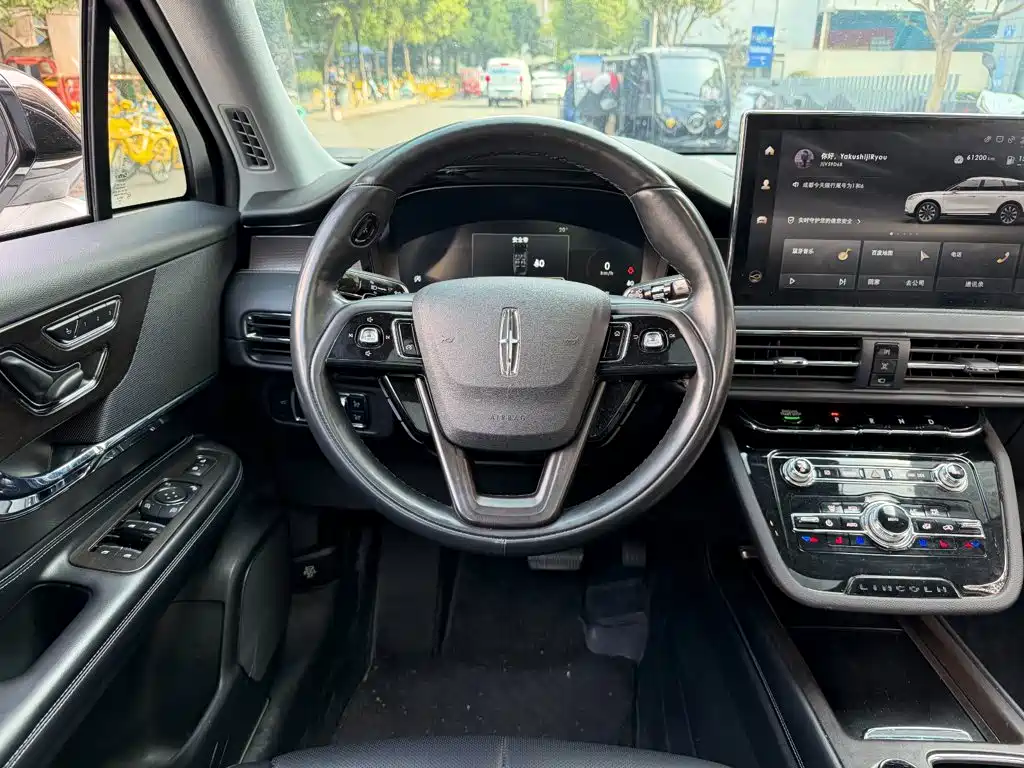 Lincoln Corsair — миниатюра 13