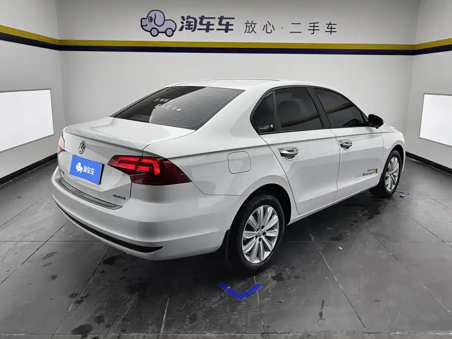 Volkswagen Bora — миниатюра 3