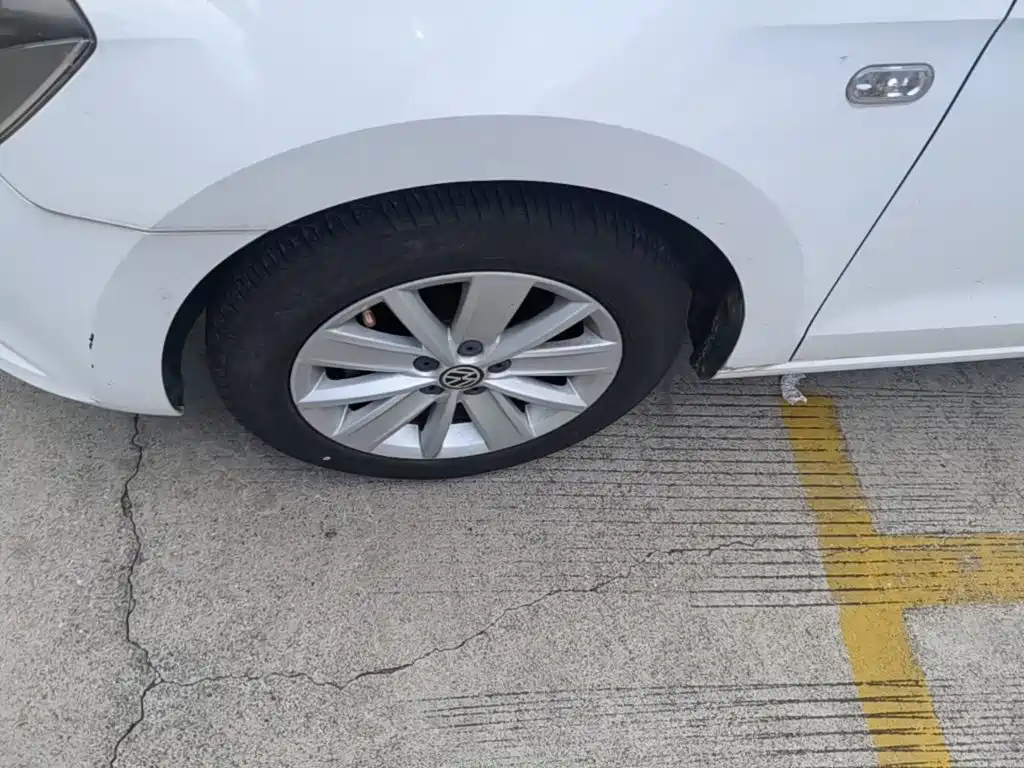 Volkswagen Jetta — миниатюра 23