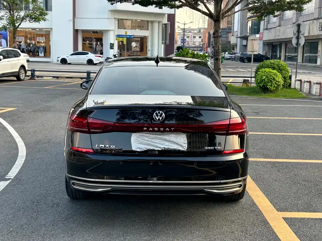 Volkswagen Passat — миниатюра 7