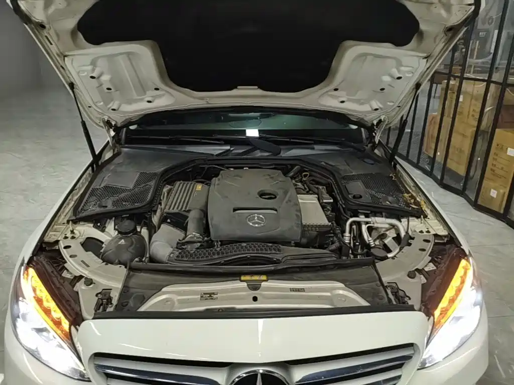 Mercedes-Benz C-Class — миниатюра 20