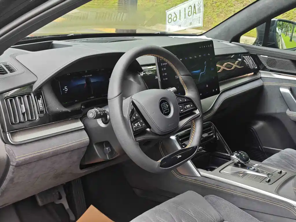BYD Tang New Energy — миниатюра 14