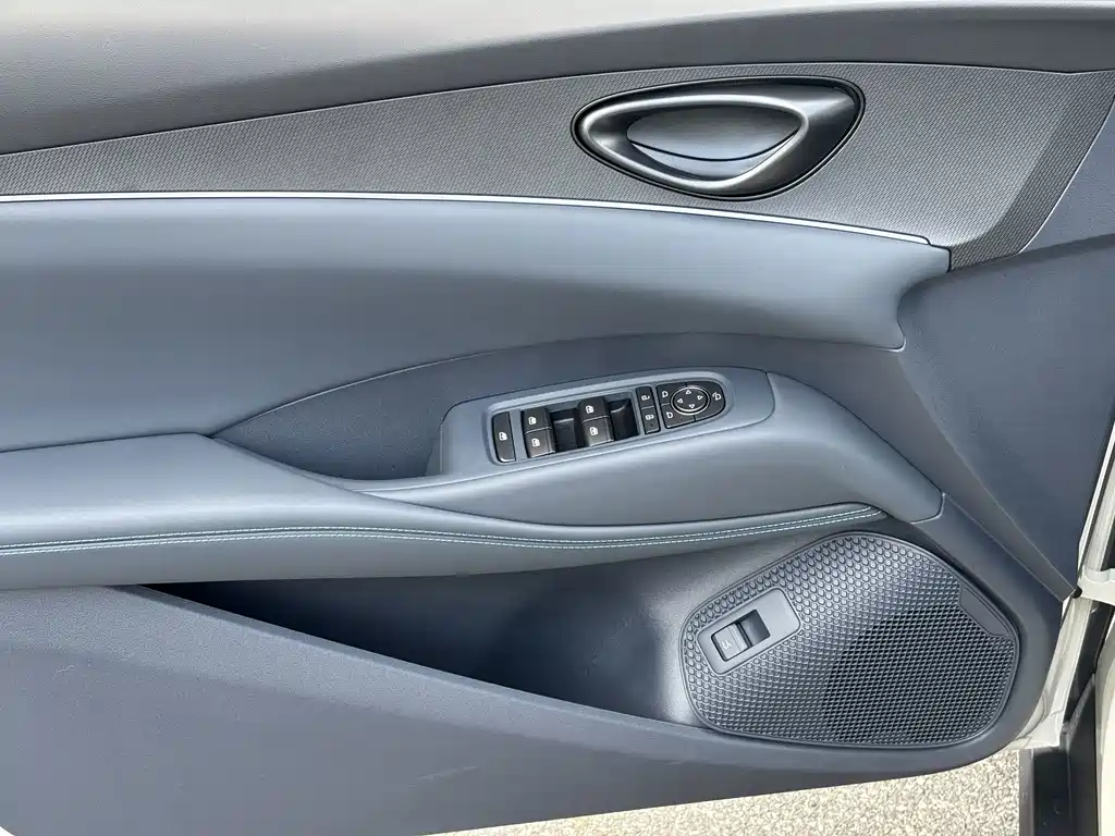 BYD Seal 06 DM-i Touring — миниатюра 17