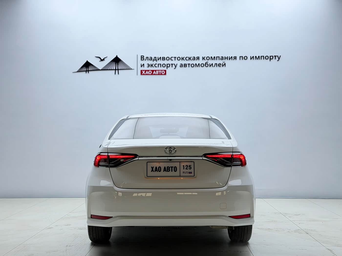 Toyota Corolla 1.2 л 2022 г. Белый, пробег 30000 км