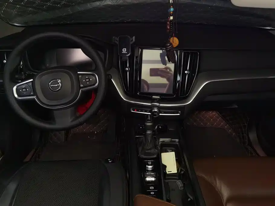 Volvo XC60 — миниатюра 12