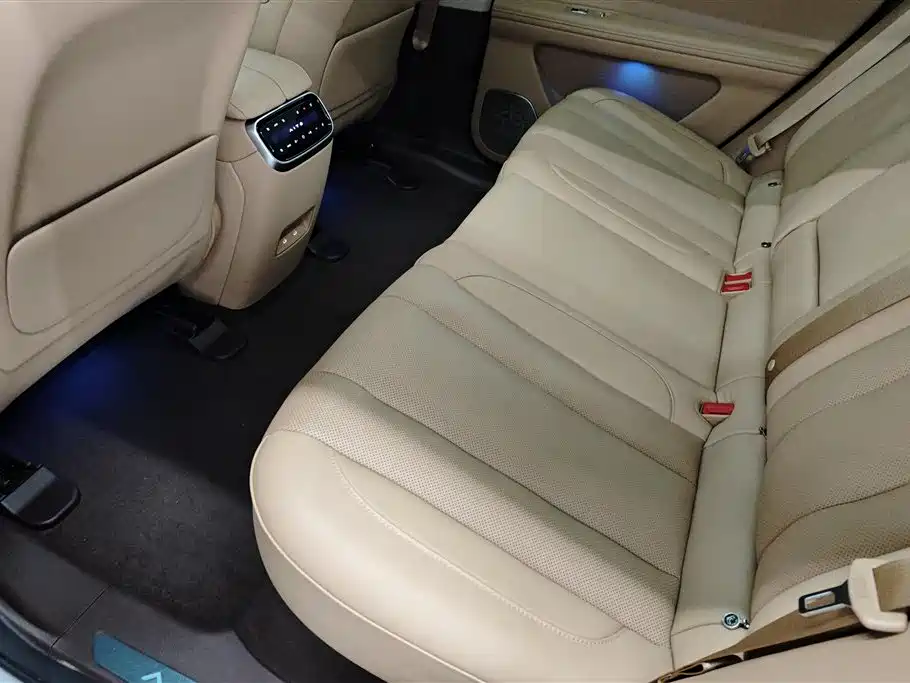 AITO ASK THE WORLD M7