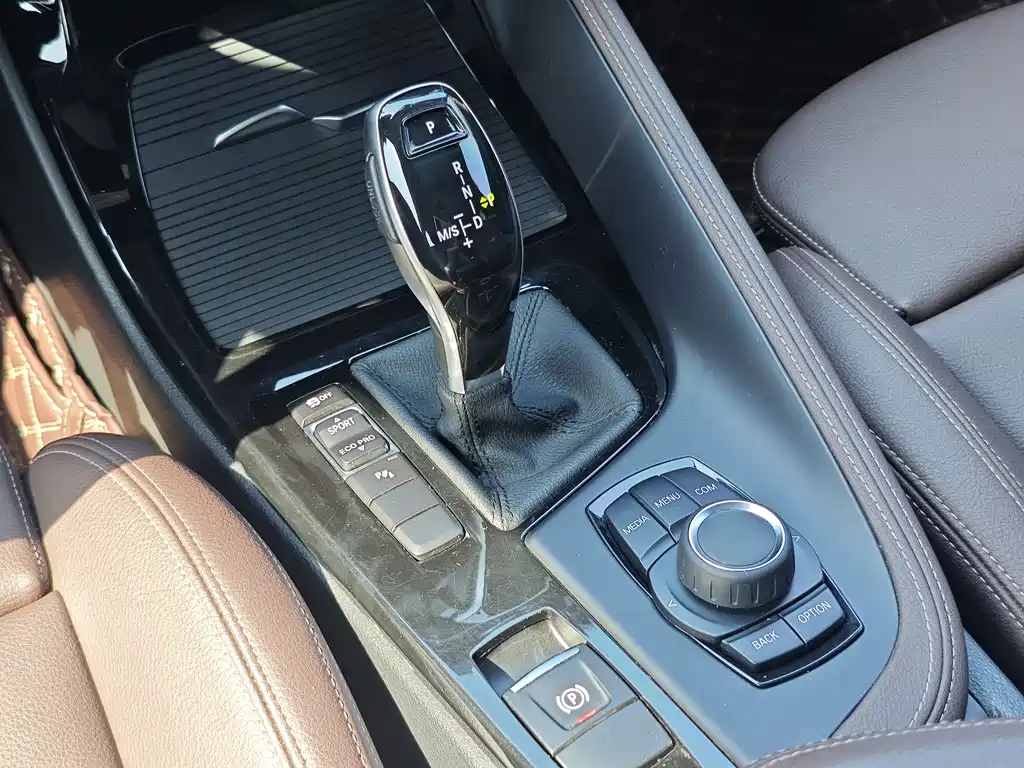 BMW X2 sDrive25i Leading Type M Offroad Package, фото 19