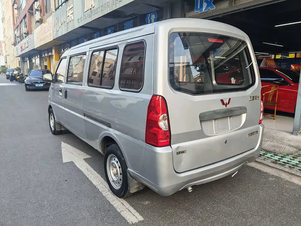 Wuling Rongguang — миниатюра 4