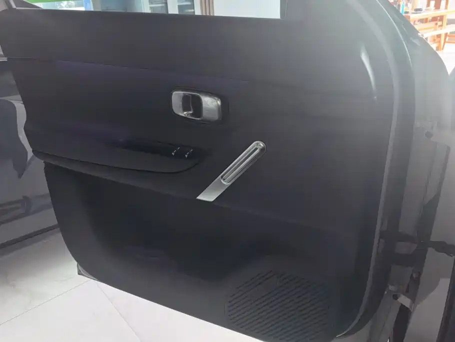 Leapmotor Leapmotor A10 — миниатюра 7