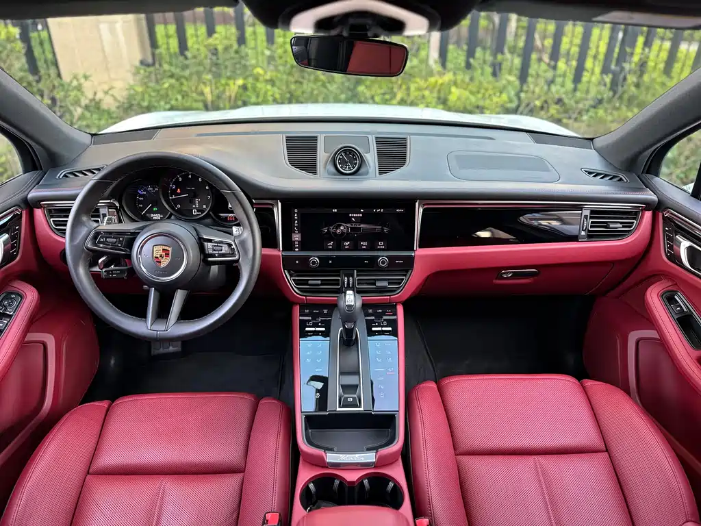 Porsche Macan — миниатюра 15