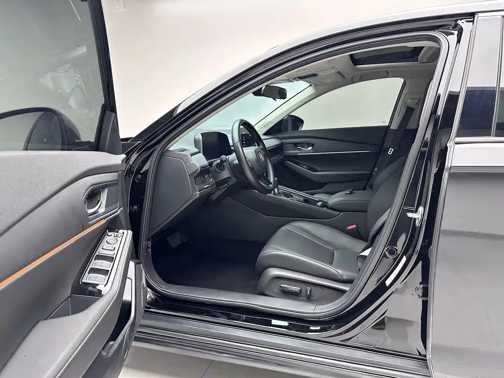 Honda Accord 2025 260TURBO Luxury