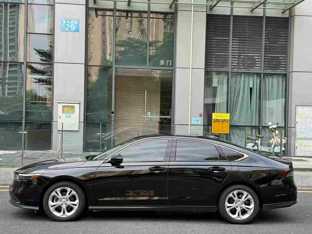 Honda Accord — миниатюра 2