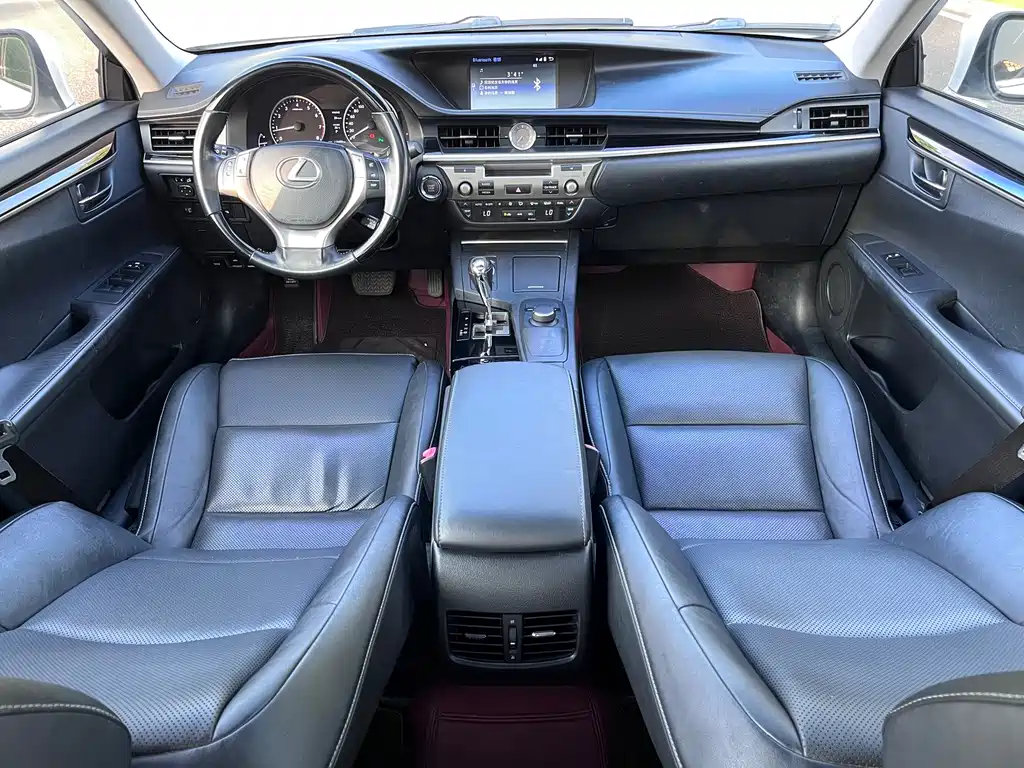 Lexus ES — миниатюра 14