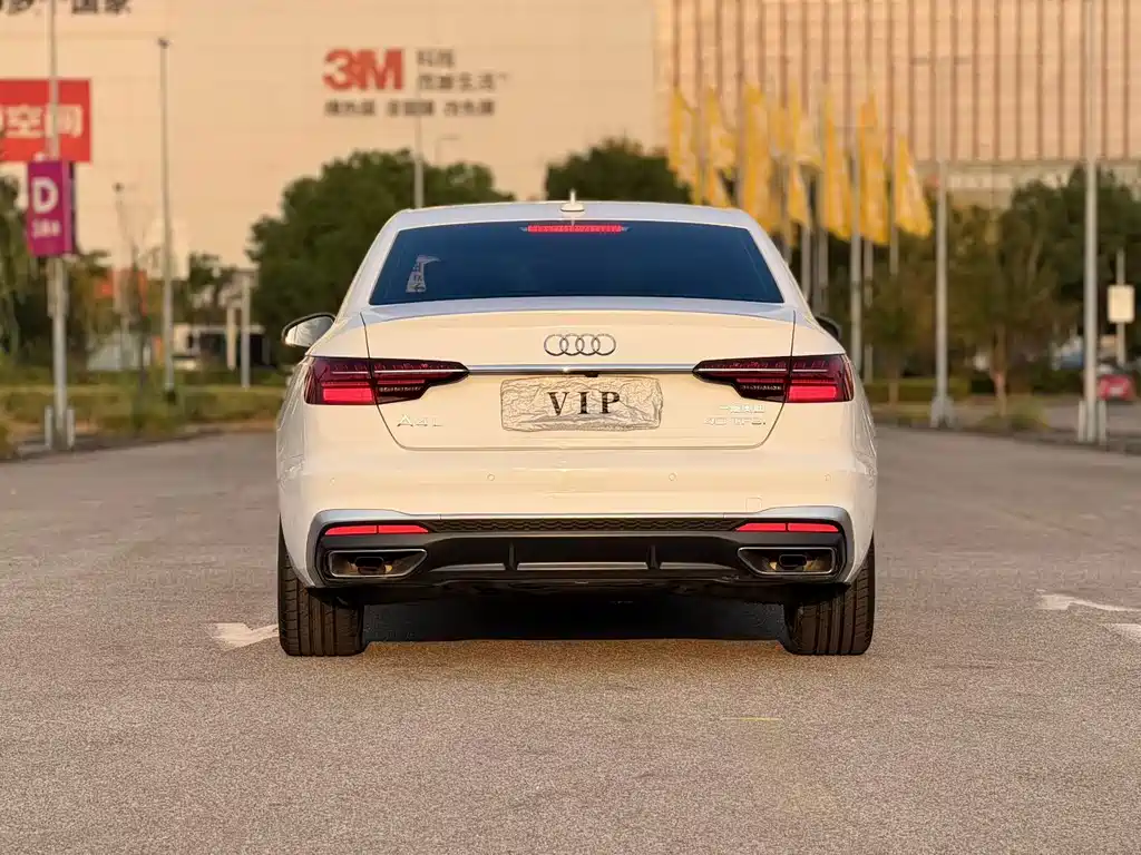 Audi A4L — миниатюра 7