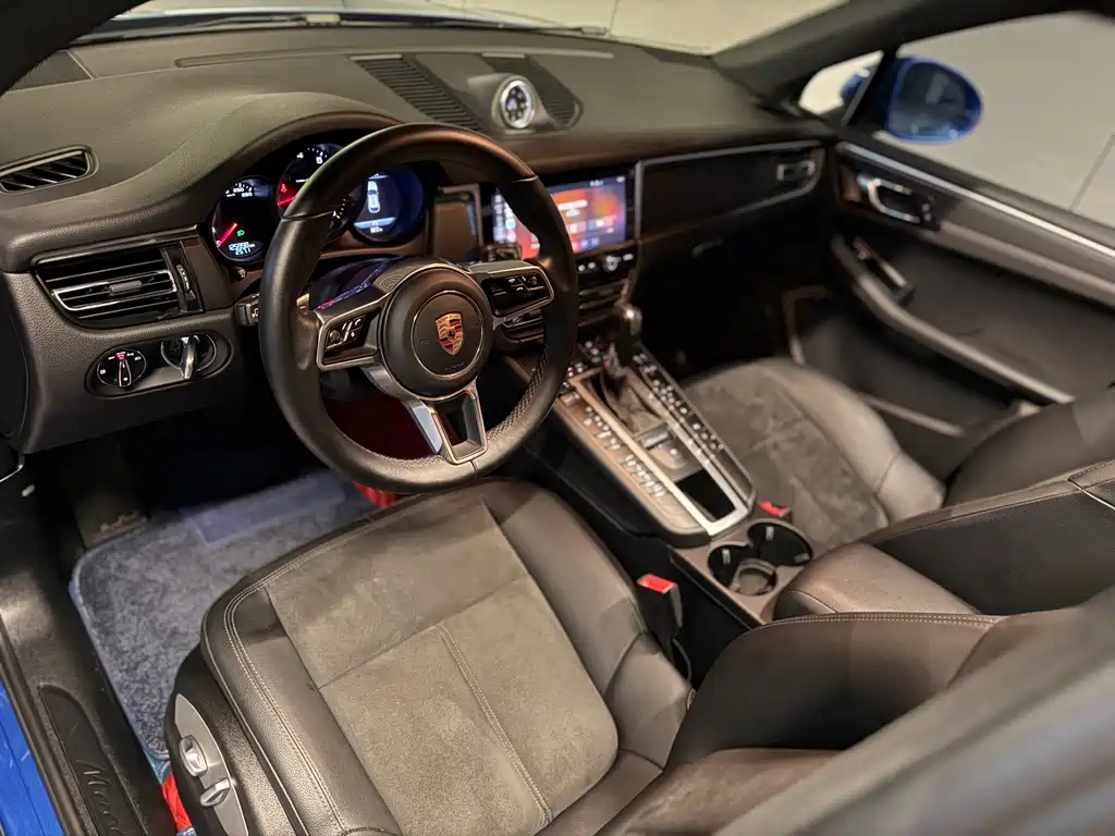 Porsche Macan — миниатюра 6