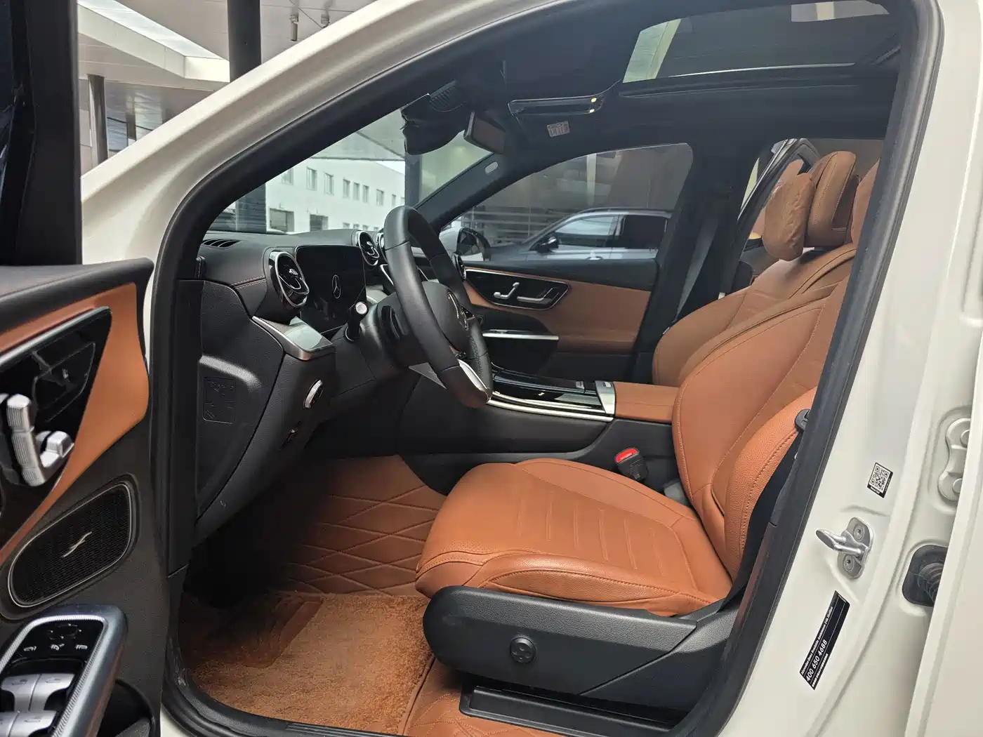 Mercedes-Benz GLC 2023 Белый из Китая, фото 5