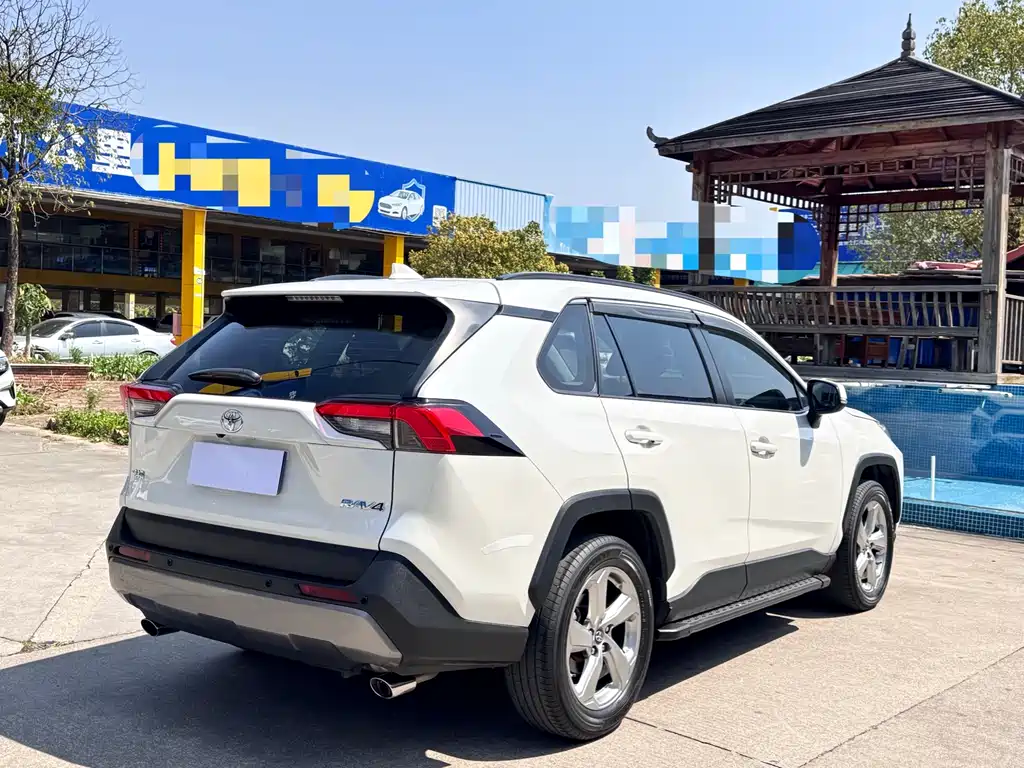 TOYOTA RAV4 RONGFANG