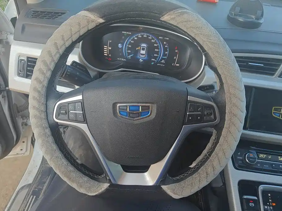 Geely Boyue — миниатюра 15
