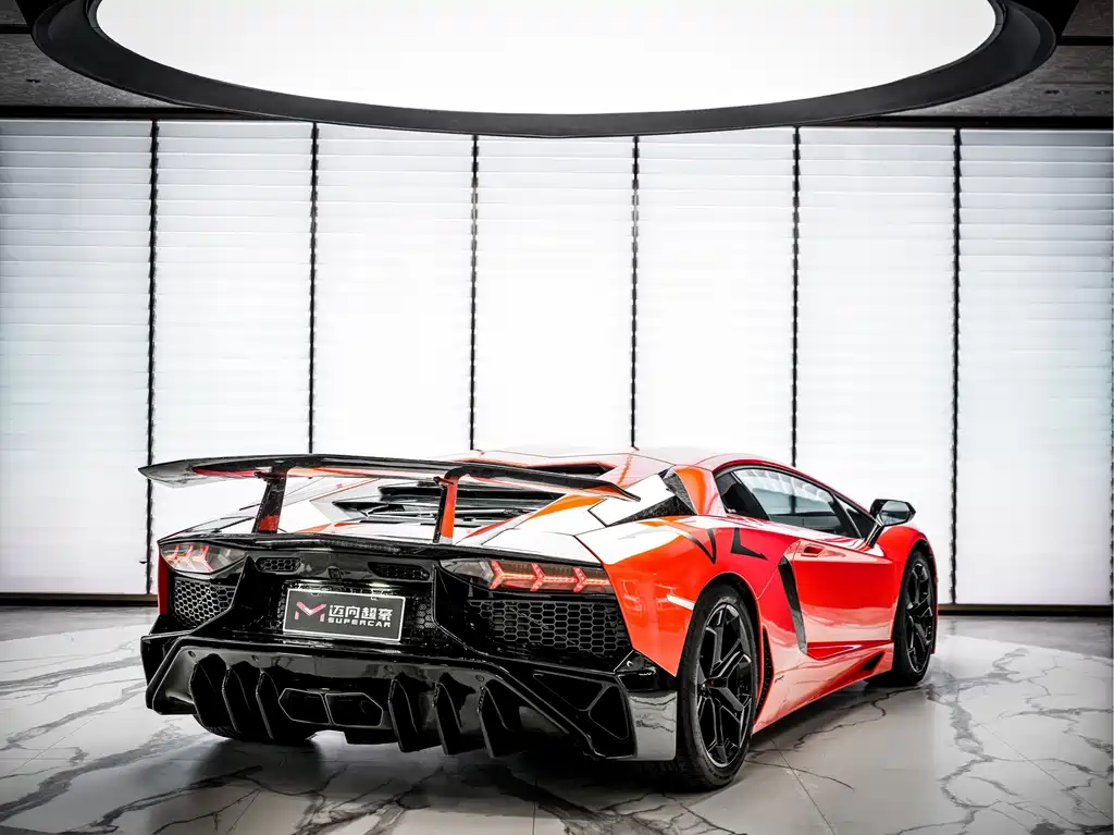 Lamborghini Aventador — миниатюра 5