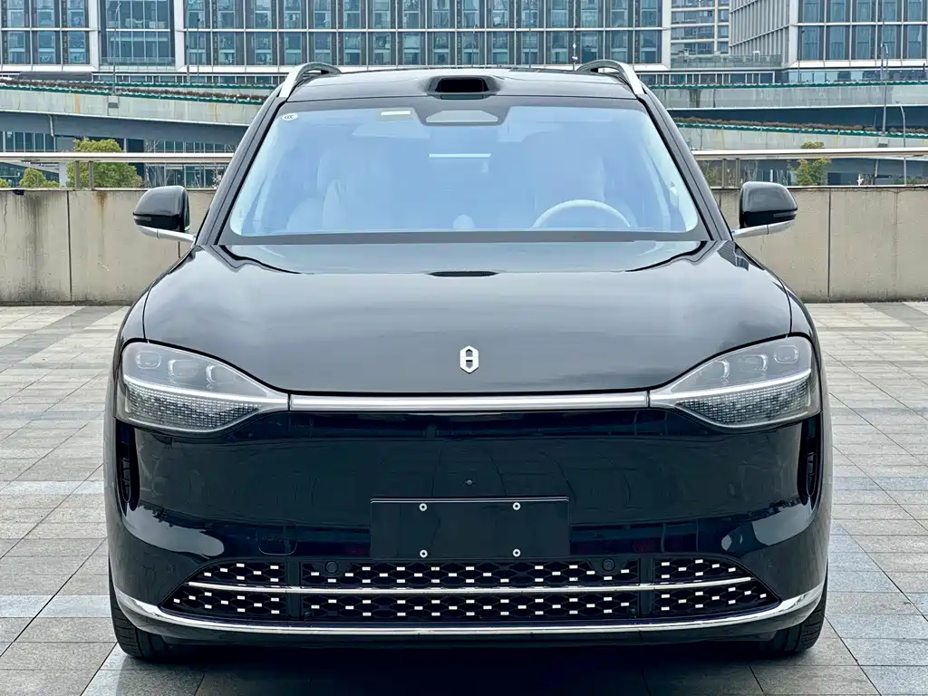 AITO ASK THE WORLD M9