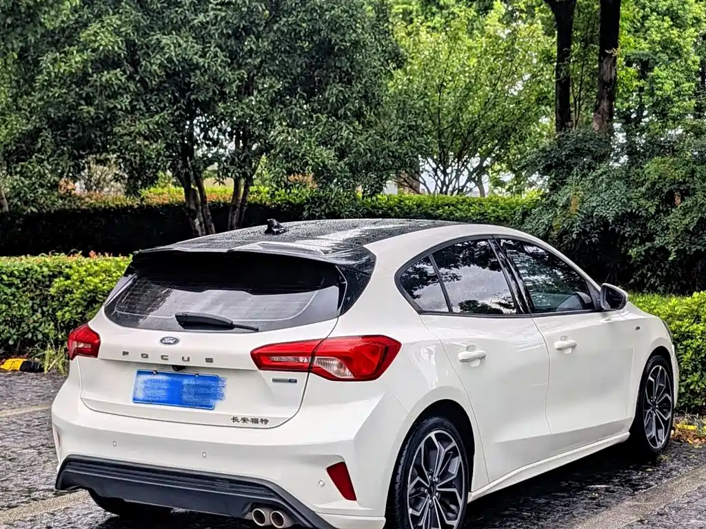 Ford Focus — миниатюра 15