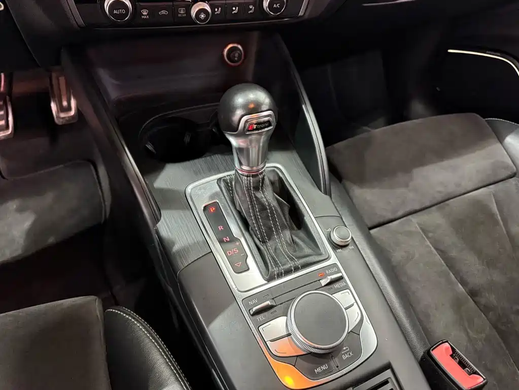 Audi S3 — миниатюра 11
