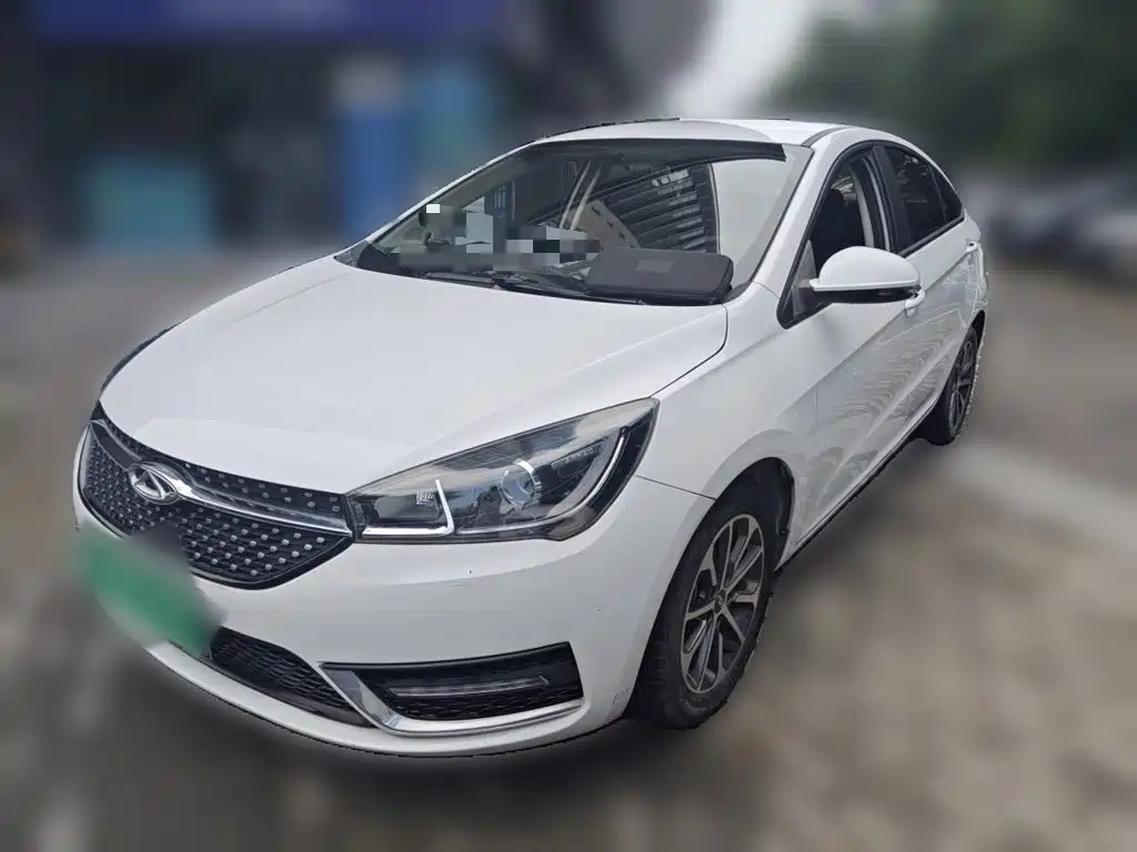 Chery Arrizo 5