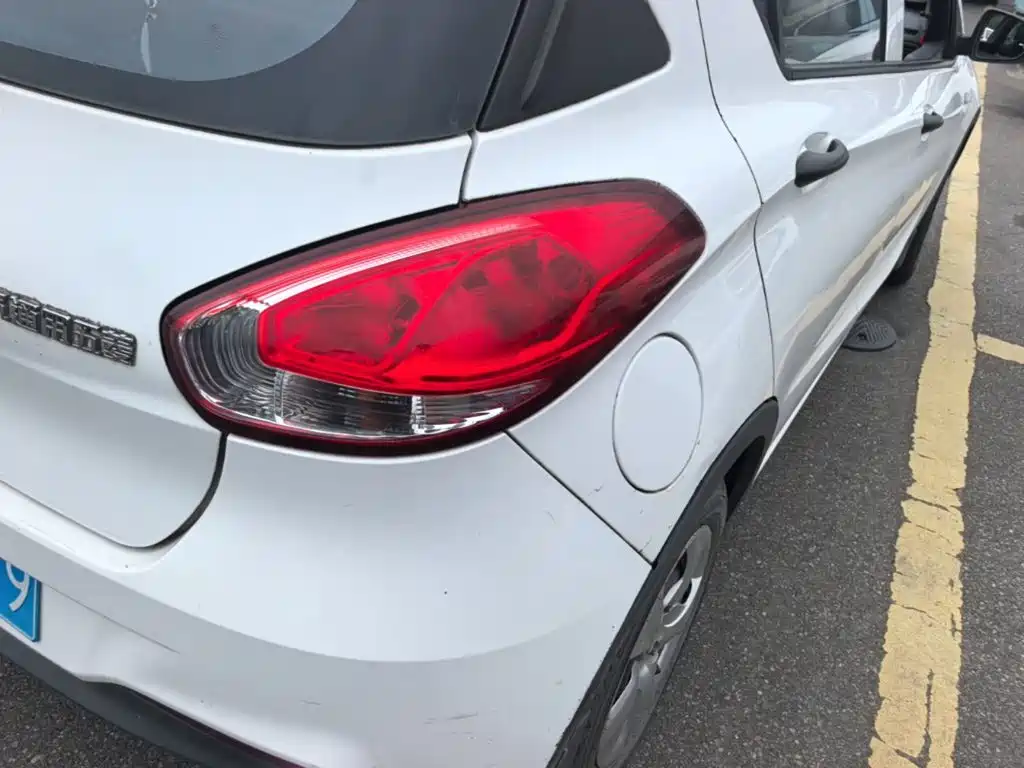 Baojun 310 2016 1.2L MT