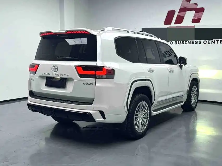 Toyota Land Cruiser — миниатюра 9