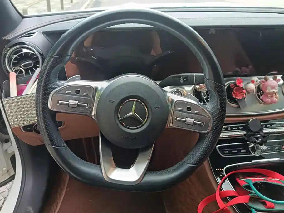 Mercedes-Benz E-Class (Import) — миниатюра 15