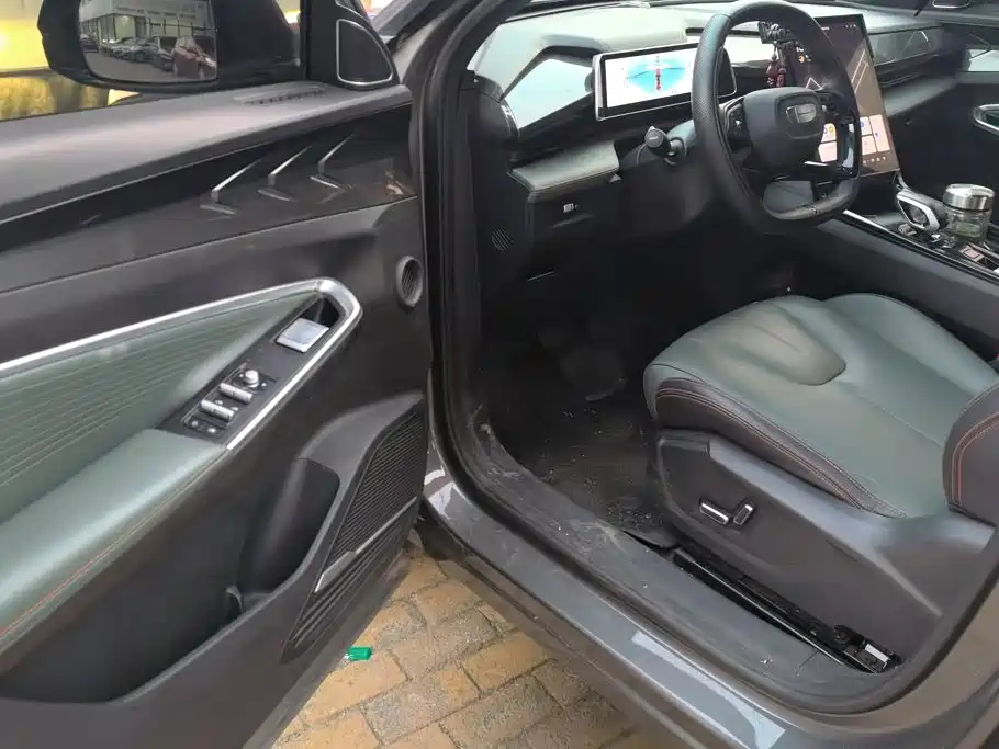 Geely Boyue — миниатюра 7
