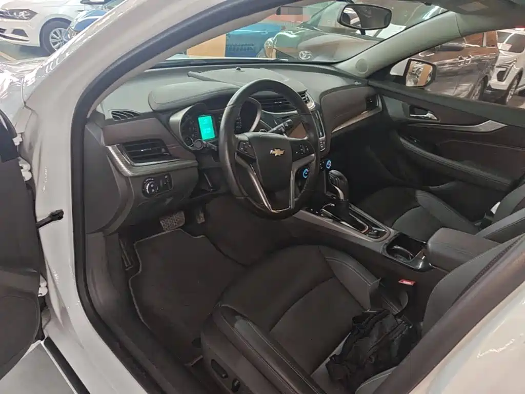 Chevrolet Malibu — миниатюра 16